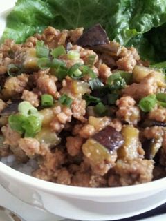 簡単!なすとひき肉の味噌炒め丼-レシピのメイン写真