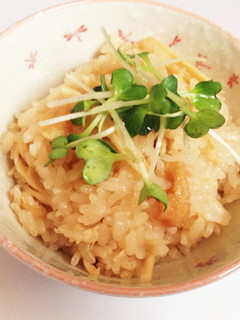 つゆの素とさきいかの炊き込みご飯-レシピのメイン写真