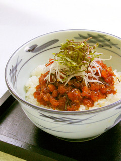おもてなしに☆大葉香るピリ辛まぐろ丼-レシピのメイン写真