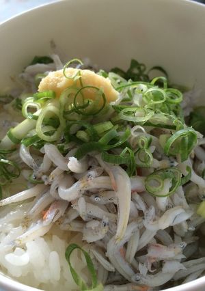 しらす丼(ファミリーマートコレクション)-レシピのメイン写真
