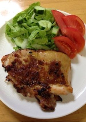 鳥もも肉の梅干し焼き-レシピのメイン写真