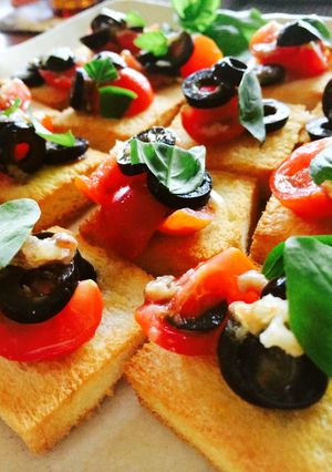 食パンで作るトマトのブルスケッタ-レシピのメイン写真