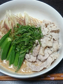 豚しゃぶ・茗荷・オクラのゴマだれうどん-レシピのメイン写真