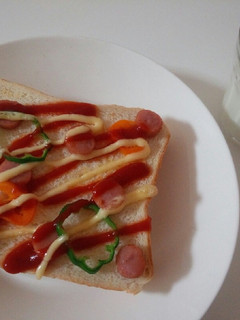 朝食に!ウィンナーとピーマンのトースト♬-レシピのメイン写真