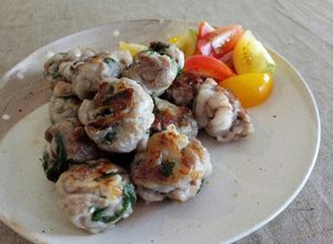 夏バテの時期に！豚こまと大葉と梅の肉団子-レシピのメイン写真
