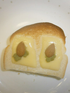 チーズアーモンドトーストわさび味-レシピのメイン写真