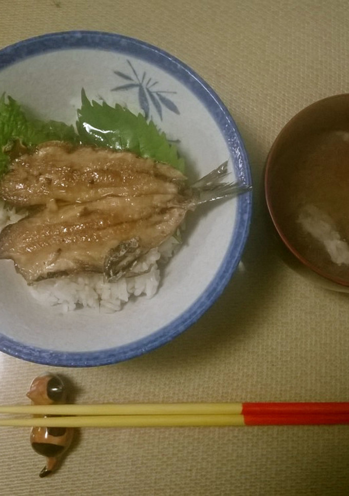 鰯の蒲焼丼　肝吸いつき-レシピのメイン写真