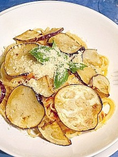 揚げナスとトマトのシチリア伝統パスタ-レシピのメイン写真
