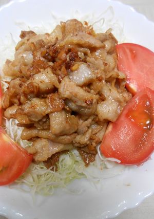豚ばら薄切り肉のニンニク醤油焼き一味絡め-レシピのメイン写真