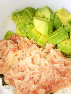 簡単☆アボトロ丼-レシピのメイン写真
