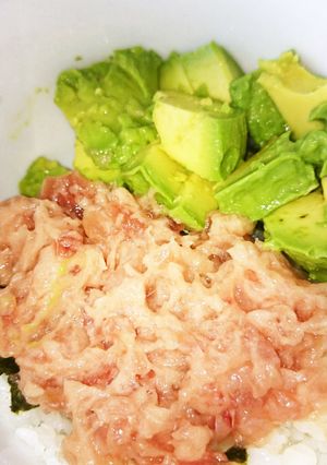 簡単☆アボトロ丼-レシピのメイン写真