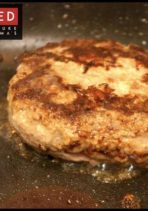 掴め男の胃袋！喰らえ牛100%ハンバーグ-レシピのメイン写真