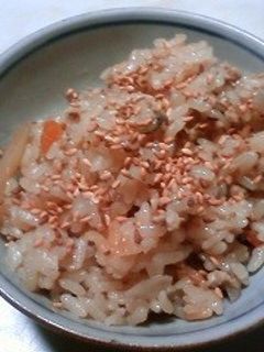 元気の出る♪鶏ごぼうの炊き込みご飯-レシピのメイン写真