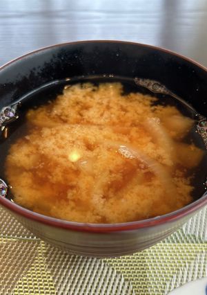 簡単甘味を引き出す！ 玉ねぎのお味噌汁-レシピのメイン写真