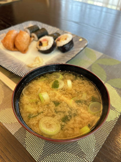 簡単♪ネギとワカメのお味噌汁-レシピのメイン写真