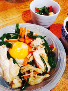 夏バテ解消!鳥肉のスタミナ丼-レシピのメイン写真