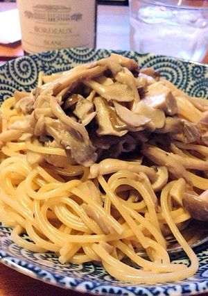 ウニ風味クリームソースのキノコパスタ-レシピのメイン写真