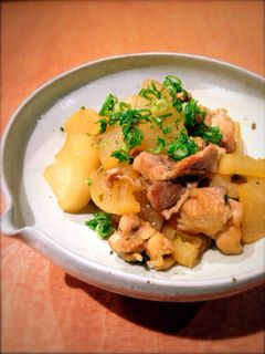 だしがら昆布で!簡単☆鶏肉と大根の煮物-レシピのメイン写真