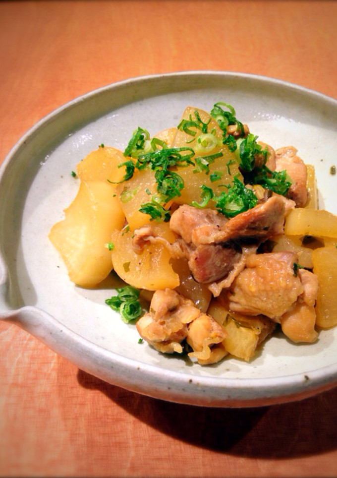 だしがら昆布で！簡単☆鶏肉と大根の煮物-レシピのメイン写真