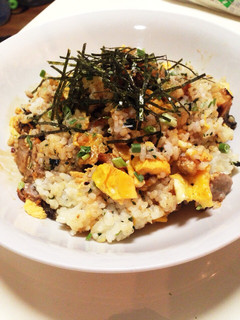 混ぜるだけのうなぎと卵の混ぜご飯-レシピのメイン写真