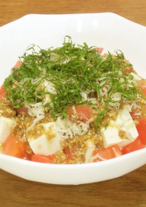 豆腐とトマトの胡麻じゃこサラダ-レシピのメイン写真
