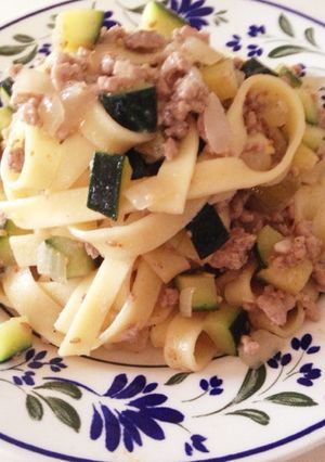 ズッキーニで肉みそパスタ-レシピのメイン写真