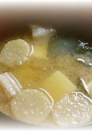 豆腐とわかめと麩の味噌汁-レシピのメイン写真