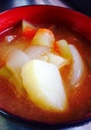 スイカの皮で….味噌汁作ろう-レシピのメイン写真