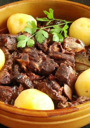 ポルトガルの★ラム肉の赤ワイン煮込み★-レシピのメイン写真