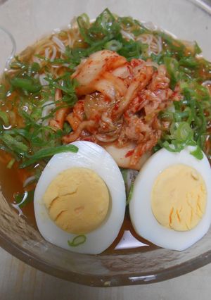 ピリ辛白菜キムチそうめん・茹で卵のせ-レシピのメイン写真
