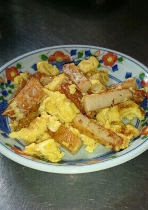 丸天と卵炒めただけ～お弁当にも♪-レシピのメイン写真