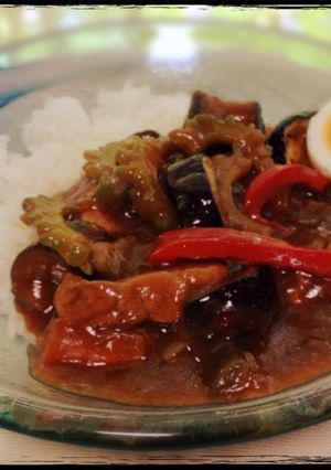 ゴーヤと夏野菜のカレー、色あざやか!-レシピのメイン写真