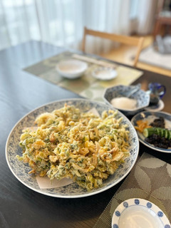 セロリの葉大量消費☆簡単緑のかき揚げ-レシピのメイン写真