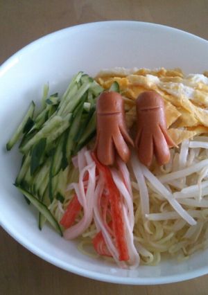 夏休みに☆ソーセー人の冷やし中華-レシピのメイン写真