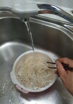 給料日前の流しそうめん-レシピのメイン写真