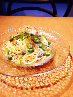 暑い日に!梅干しでさっぱり和風冷製パスタ-レシピのメイン写真
