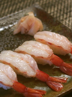 赤海老のにぎり鮨(炙り海老味噌乗せ)-レシピのメイン写真