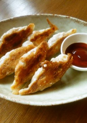 チーズ入り洋風餃子♪-レシピのメイン写真
