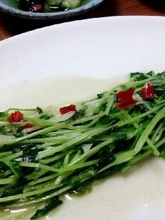3分で作れる!豆苗のニンニク炒め-レシピのメイン写真