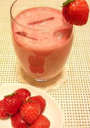 スムージーカクテル♡スイートストロベリー-レシピのメイン写真