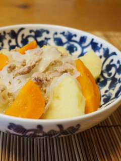 甘さ控えめ☆塩麹肉じゃが-レシピのメイン写真