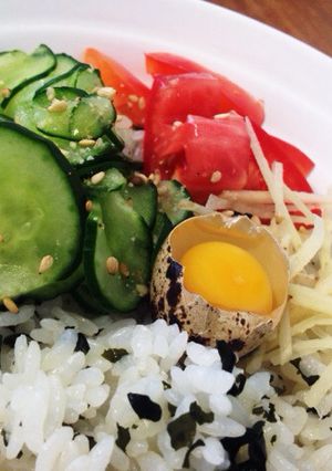 夏休みに♪お手軽ワカメご飯丼。-レシピのメイン写真