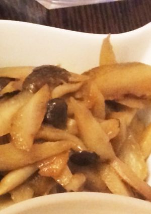 ゴボウとキノコのバター醤油炒め-レシピのメイン写真