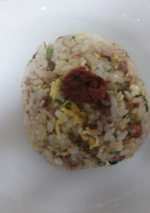 シンプル梅干チャーハン-レシピのメイン写真