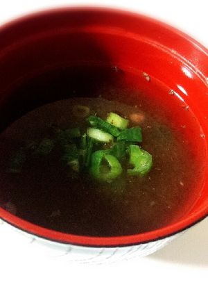とろろ昆布の優しいお吸い物＊*しそ梅風味-レシピのメイン写真
