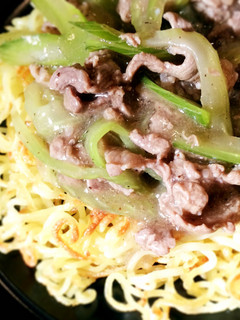 セロリと牛肉の餡かけ焼きそば-レシピのメイン写真