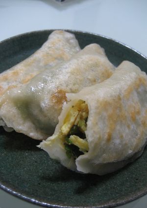 中国の家庭料理☆にらと卵の大判焼餃子-レシピのメイン写真