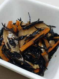 家のひじきの煮物♪-レシピのメイン写真