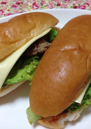 子供、喜！ハンバーガー屋さんだぁ〜♫-レシピのメイン写真