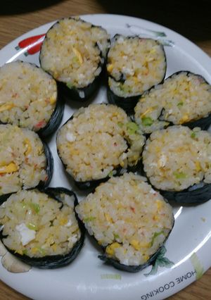 残ったチャーハンで海苔巻き(*^^*)-レシピのメイン写真